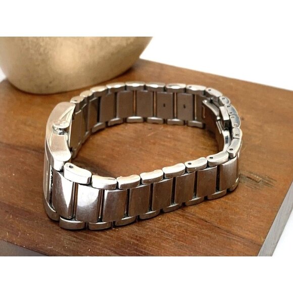 Tissot Women’s Watch Swiss Quartz Mother of Pearl Silver Steel T10530911… - Picture 8 of 13